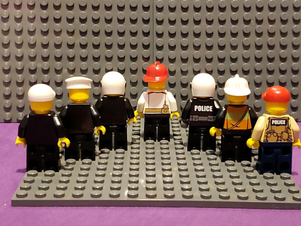 LEGO CITY ПОЖАРНАЯ СТАНЦИЯ 60004 ГРУЗОВИК ВЕРТОЛЕТ ПОЖАРНАЯ ЧАСТЬ ДАЛМАТИН *ДОПОЛНИТЕЛЬНЫЕ МУЖЧИНЫ* - Изображение 3 из 4