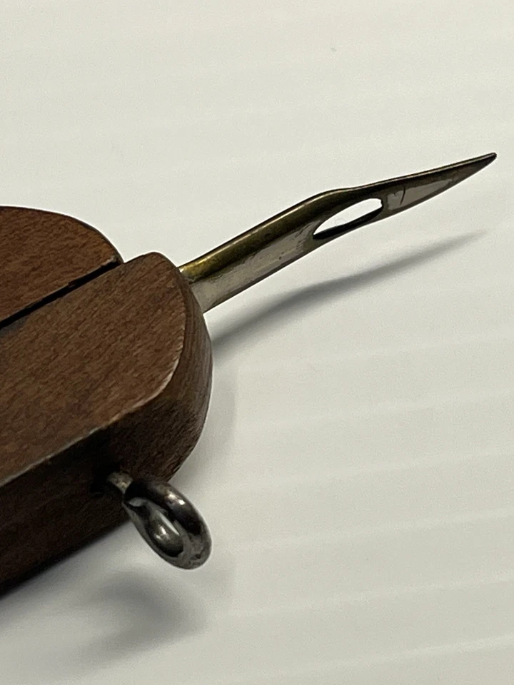 Antique Rug Shuttle Primitive Wood Handle Hook Hand Hooking Needle Tool Vintage - Image 4 of 4