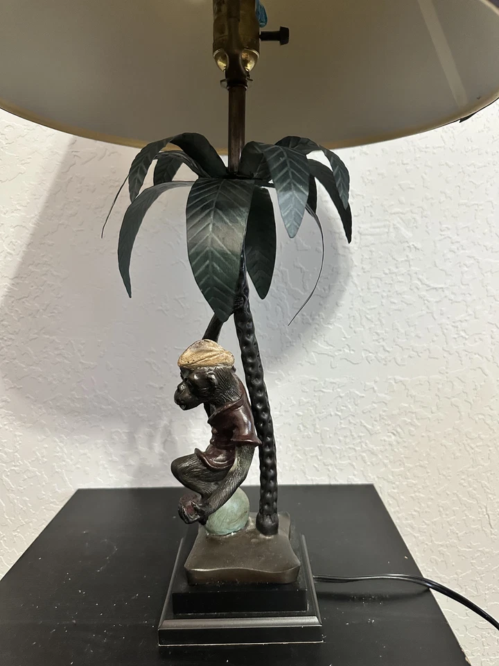 Vintage Palm Tree Brass Pirate/Sailor Monkey on ball holding apple table Lamp - Image 3 of 4
