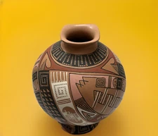 Mata Ortiz Pottery Yolanda Soto Olla Vase Jar Paquime Stand Art Ceramics Mexican