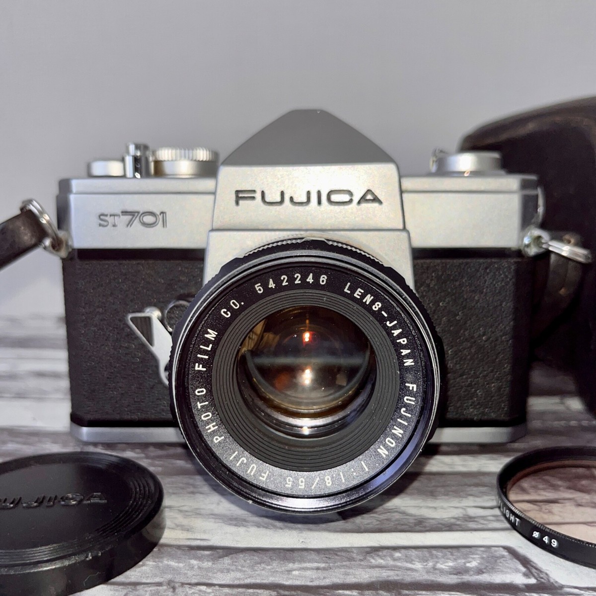 Fujica ST701 SLR 35mm Film Camera w/ Fujinon 55mm F1.8 Lens ＋