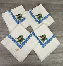 Unbranded Set of 4 Cloth Napkins Birds with Mistletoe Snowflake Border