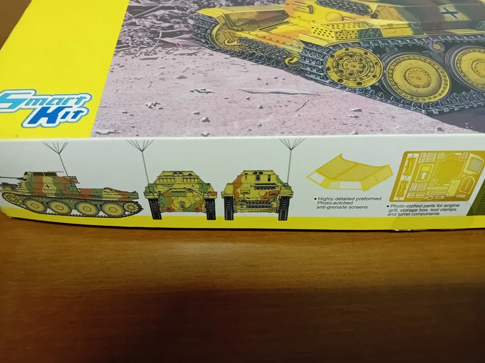 AUFKLARUNGSPANZER 38 (T) MIT 2 CM KW. K. 38 DRAGON 6294 SCALA 1/35 SMART KIT - Immagine 2 di 4