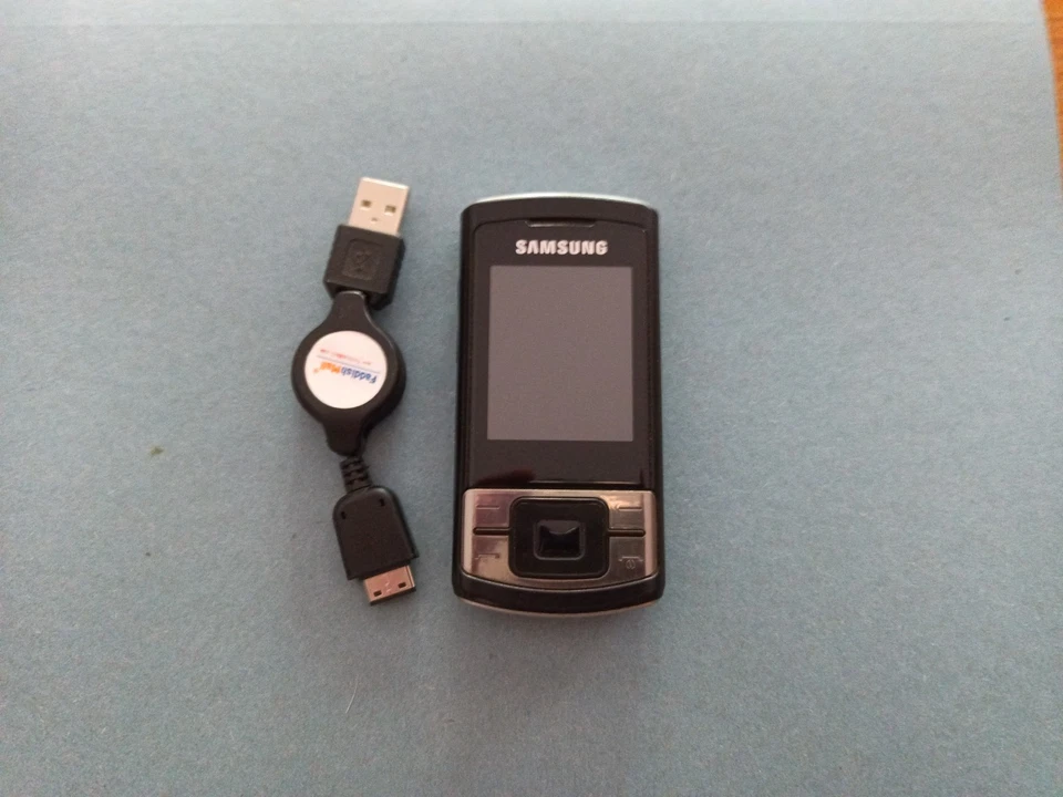 Samsung GT-C3050 - Black (Unlocked) Mobile Phone C3050, photo 2 of 5