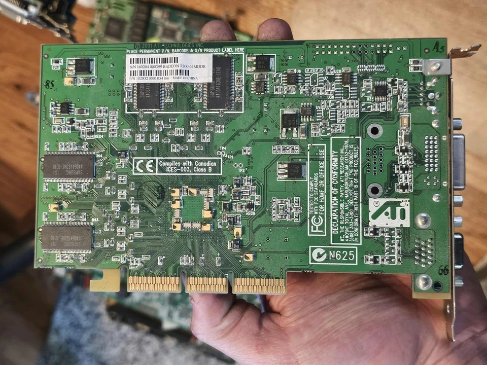 ATI Radeon 7500 64MB DDR AGP 4x Graphics Card Retro Gaming DVI VGA - Image 4 of 4