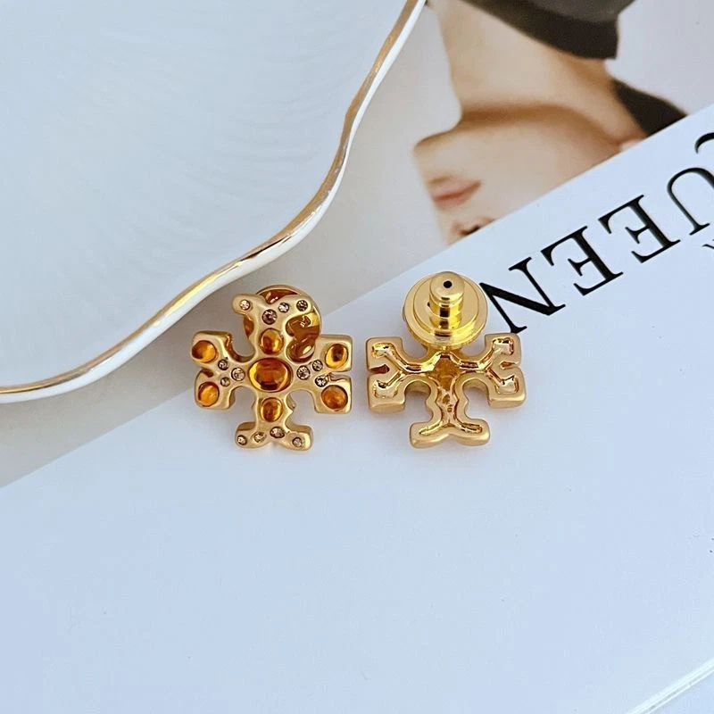New! Tory T Logo studs Gold Earrings Yellow with Jewelry Pouch Size:1.9*1.9cm - Image 4 of 4