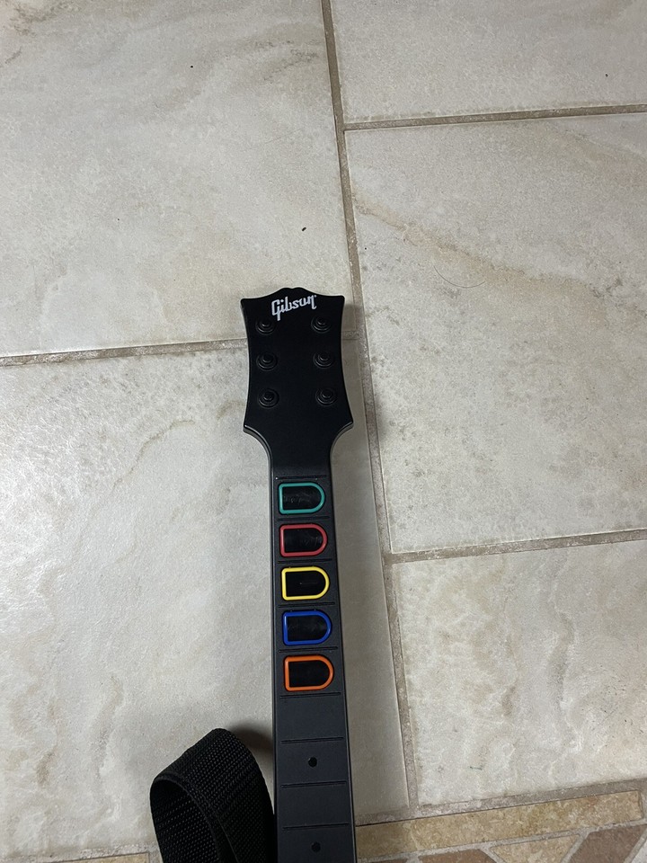 Nintendo Wii White Guitar Hero Controller Gibson Les Paul w/ Game