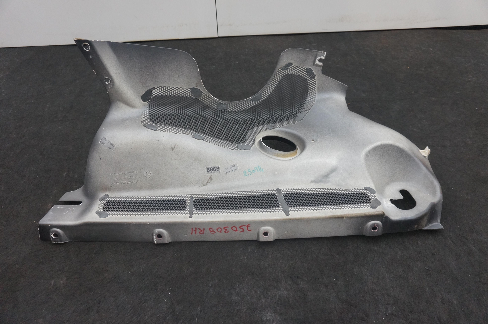 Rear Right Engine Compartment Cover Panel OEM 11A3112CP McLaren 650S 2015 *Note