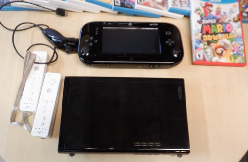 Nintendo Wii U 32GB Gaming Console Set With Gamepad Cables /Games - Picture 2 of 13