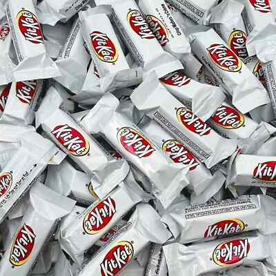 KIT KAT White Chocolate Crisp Wafers 'n' Crème, Bulk Miniatures Candy (2 Pounds)