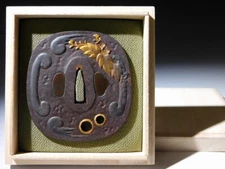 Edo Higo School Golden Chrysanthemum Large  Tsuba Edo original tsuba antique