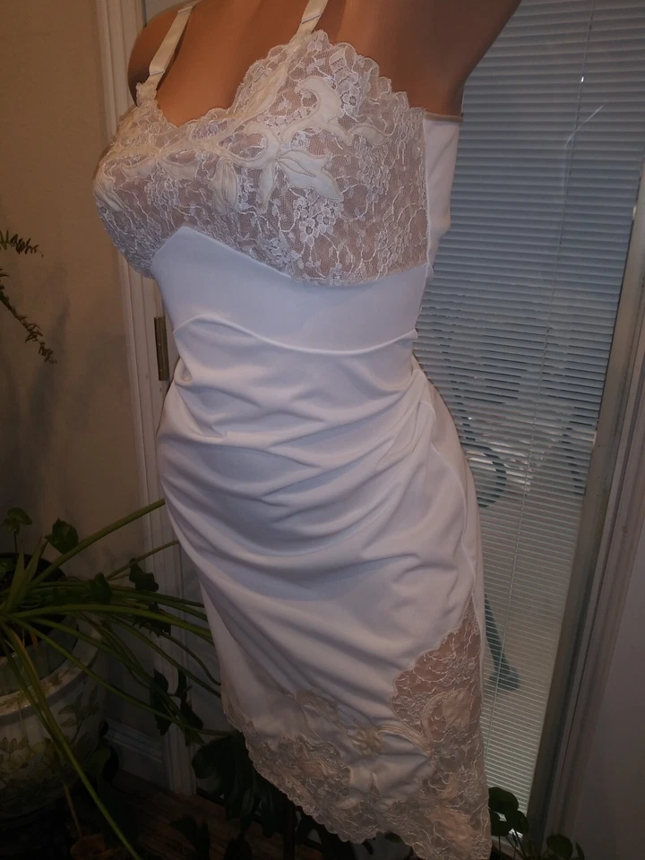 De colección Sedoso Suave Deslizamiento Chantilly Encaje Deslizable Pin Up Ranura Volantes Deslizable con Inserto Encaje Foto 4 de 4