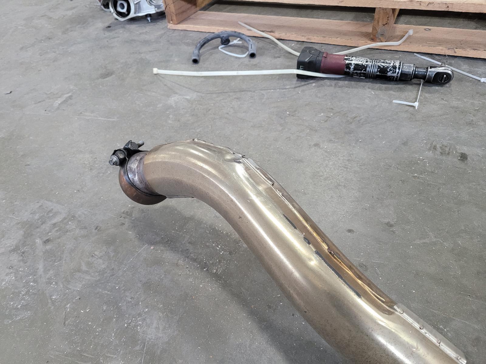 2017-2020 Ferrari Portofino RIGHT PASSENGER EXTENSION PIPE PART# 760985