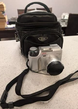 Olympus Silver CAMEDIA C-725 Ultra Zoom 3.0MP Digital Camera w/ Case WORKS LOOK