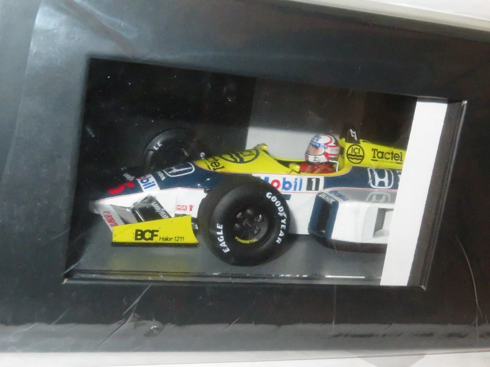 1/18 Canon Williams Honda FW11  Winner British GP 1986  #5 Nigel Mansell - Image 3 of 3