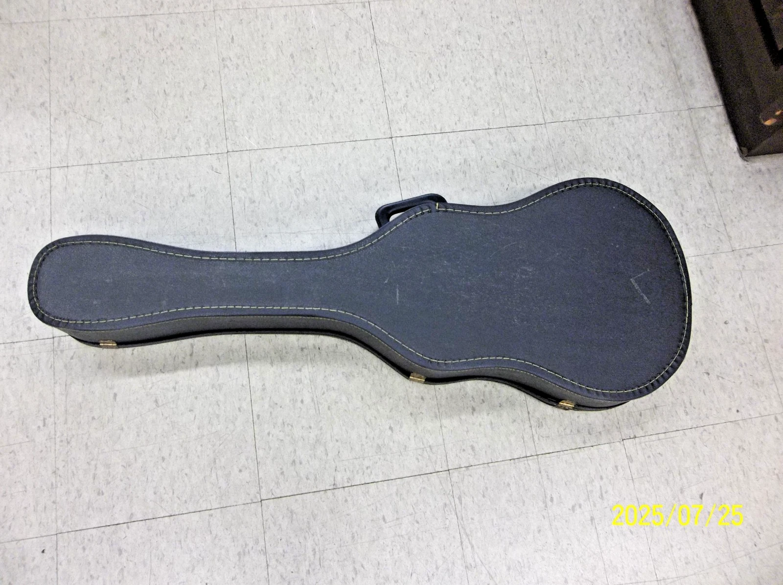Picture 3 of 4