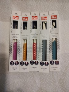 5 New Prym Ergonomics Crocheting Hooks