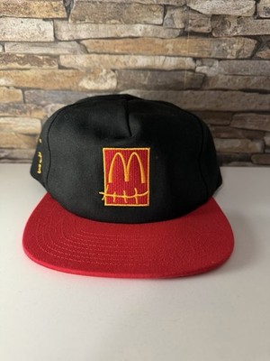 Travis Scott x McDonald's Smile Hat Schwarz/Rot Snapback Cap Kappe