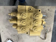 Skidsteer Control valve fits New Holland OEM Lx565 LX665 LX865 LX885 LX985