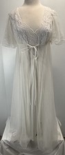 Vtg Val Mode 2 Pc Peignoir Set Sz Small Women  s White Gown Robe Wedding Nylon