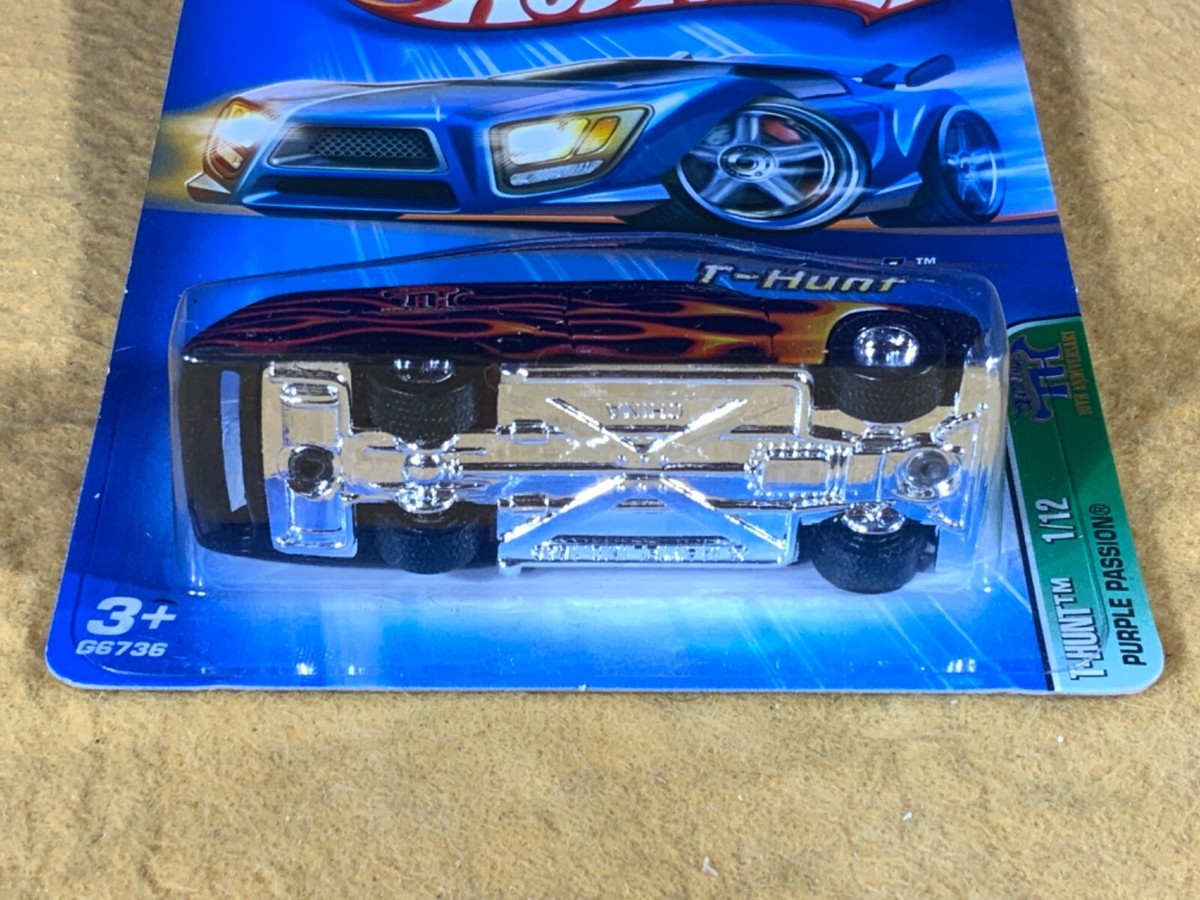 F10-19 HOT WHEELS TREASURE HUNT - PURPLE PASSION - 2005 - BLACK