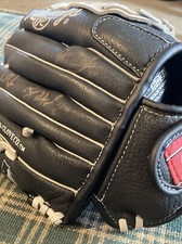 Signed baseball Swoop And Stu￼