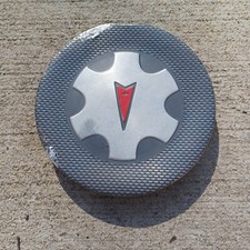 Pontiac Bonneville Center Cap 2000-2001 Part 9592964 01