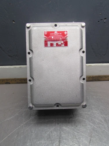 NEW! AKRON ELECTRIC EXPLOSION PROOF ENCLOSURE, 8"x11"x6" , 2-GLASS, MAKE OFFER!