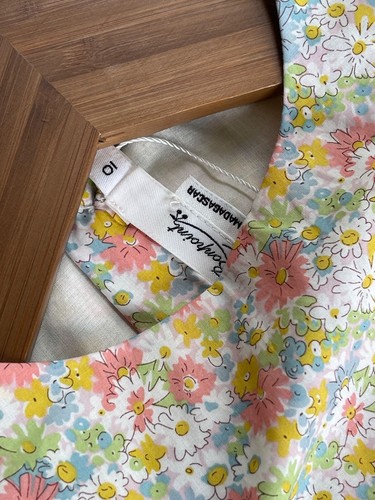 Size 10y old Bonpoint Liberty Blouse - with stunning lace details - Picture 7 of 7