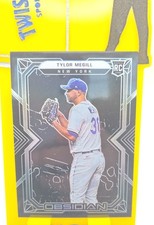 2022 Panini Chronicles - Obsidian Tylor Megill #17 (RC)