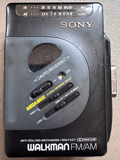 Sony Walkman WM FX37 AM/FM Cassette Player Auto Reverse Mega Bass Dolby B Black