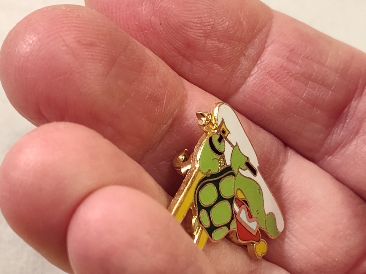 Vintage Silly Turtle Enamel Ski Lapel Pin Brooch View 4