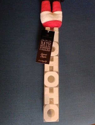 Mad Beauty Ho Ho Ho Bath Fizzers 6 x 20 g ,Spiced Apple