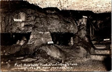 Muscoda Wisconsin Eagle Cave Paul Bunyan’s Toad Stool RPPC Postcard        32478