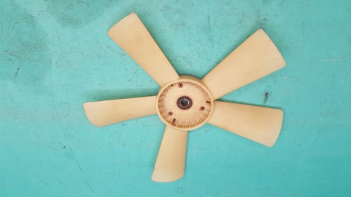 Original Mercedes-Benz W201 190 W124 M102 Lüfter Kühler Lüfterrad 1022001123