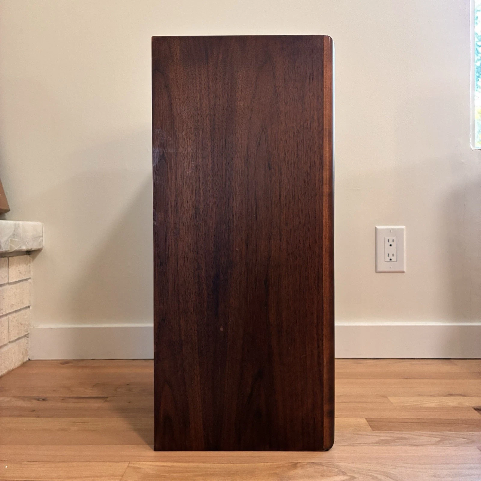 Vintage MCM Advent NLA (A4) Bullnose Walnut Speakers *Clean! *Refoamed! image 11
