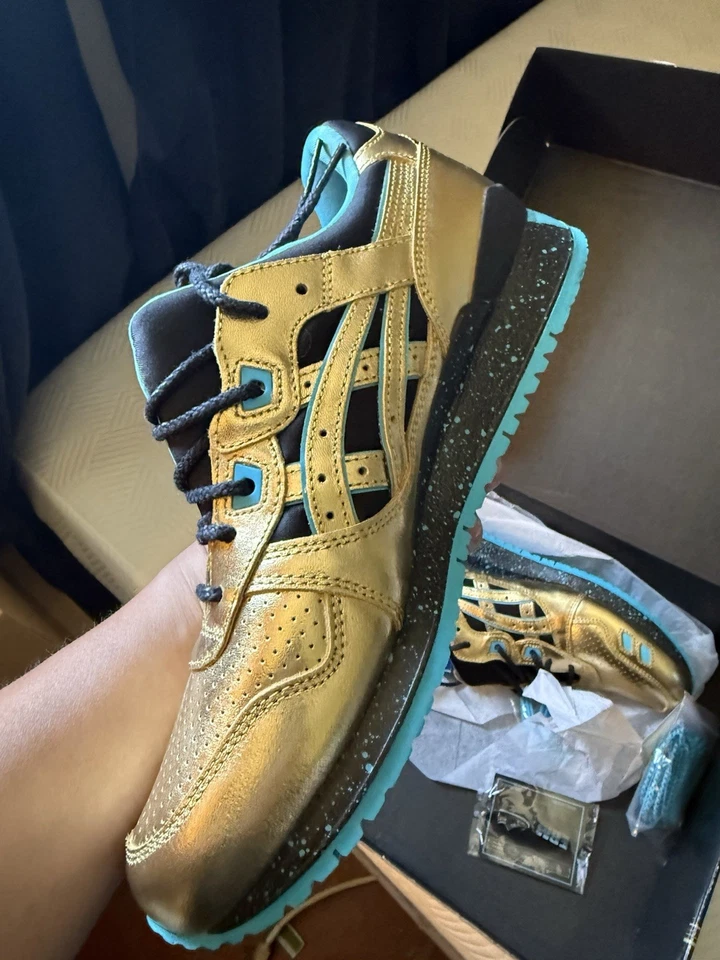 Size 8.5 - ASICS Wale x Villa x Gel Lyte 3 Intercontinental Champion - Image 4 of 4