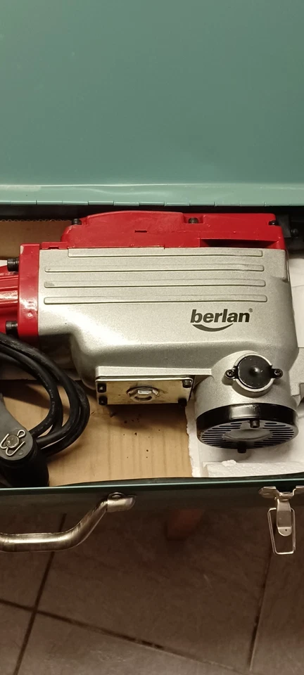 Abbruchhammer Schlaghammer Meißelhammer mit Zubehör - Bild 2 von 4