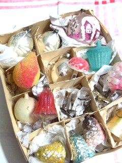 14 BUBLES VINTAGE ESTATE CHRISTMAS TREE DECORATIONS CIRCA 1930/40