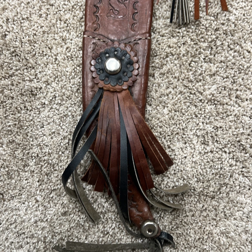 Machete Honduras vintage con funda de cuero y borlas decorativas Foto 3 de 4
