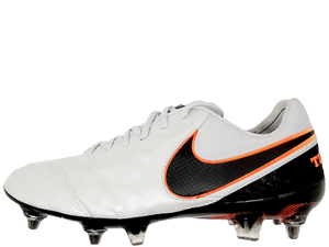 nike tiempo mystic sg