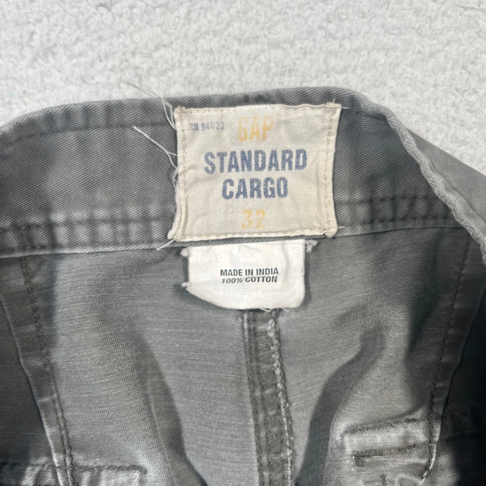 Pantalones Cortos de Carga Estándar Y2K Gap De Colección Gris Informal Exterior Todos los Días Talla 32 Gorp Foto 3 de 4