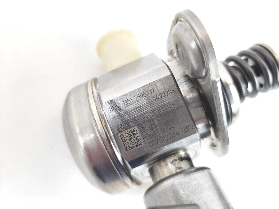 Bomba de combustible de alta presión de inyección directa BMW X5 Bosch 0261520143 13517595339 Foto 2 de 3