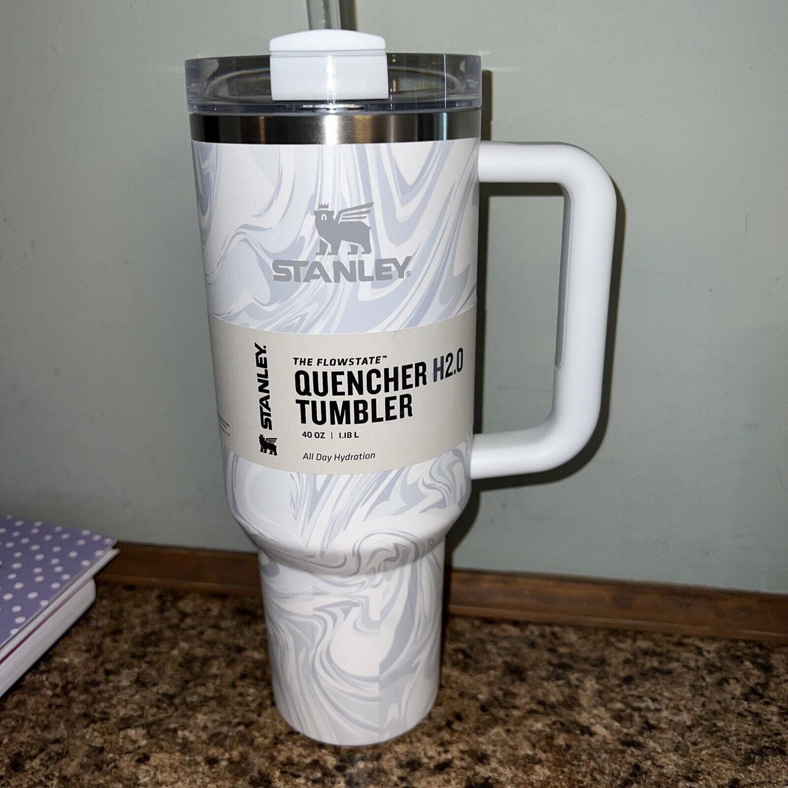 Stanley 40 oz Quencher H2.0 Flowstate Tumbler Polar Swirl