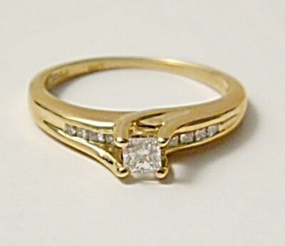 Magic Glo 14K Gelbgold PRINZESSIN Diamant Solitär Akzent Verlobungsring 6,75