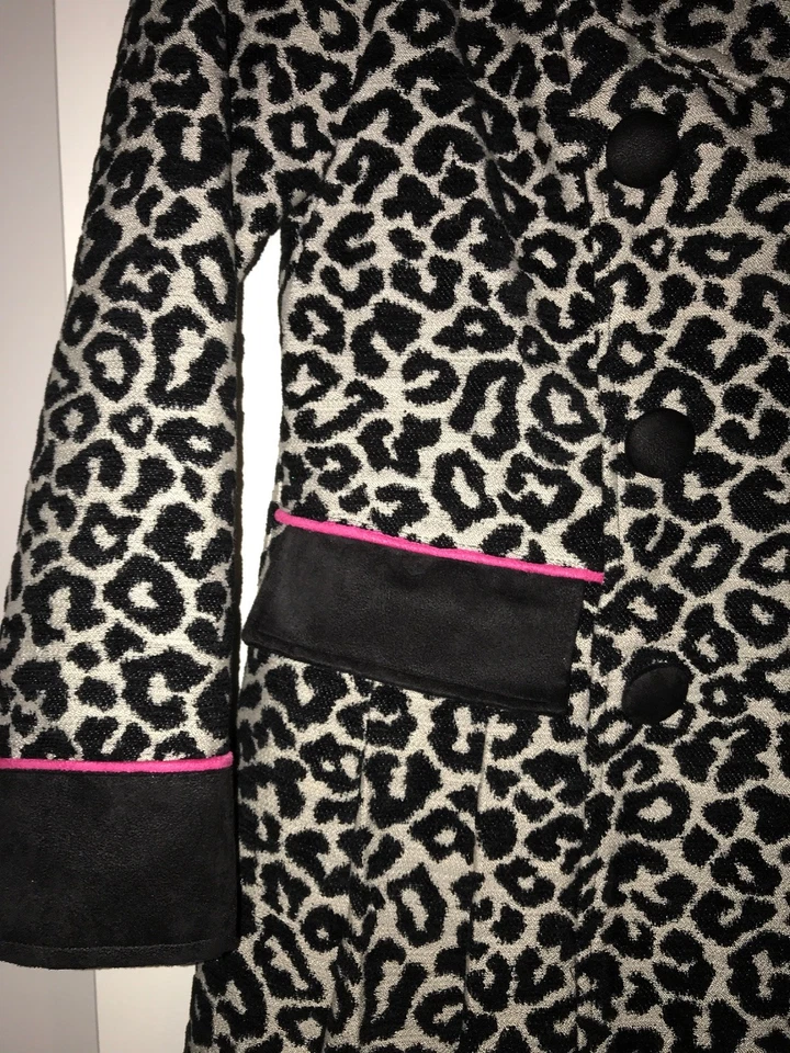 3 SISTERS Zebra Black & White Tapestry Trench Coat Jacket Size Small Beautiful - Image 2 of 4