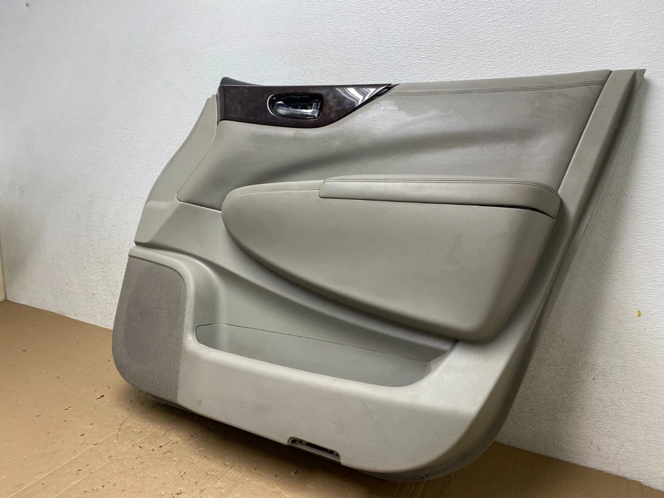 2011 to 2017 Nissan Quest Right Passenger Front Door Panel J2280 DG1 - Image 2 of 4