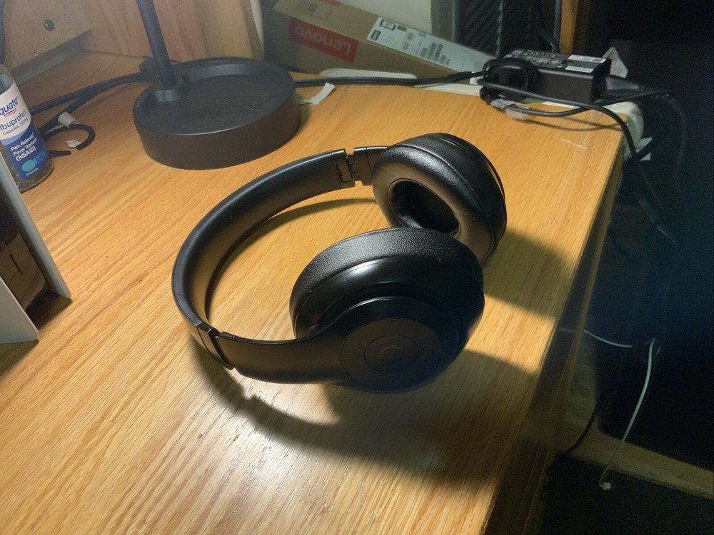 Beats by Dr. Dre Studio Pro Wireless Bluetooth Headphones - Black MQTP3LL/A