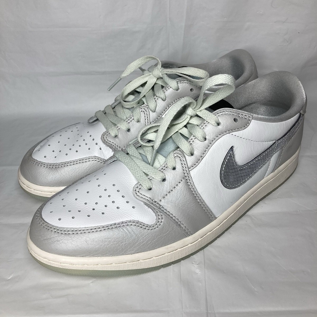 Men's Size 11 Nike Air Jordan 1 Low OG CNY Year Of The Snake White