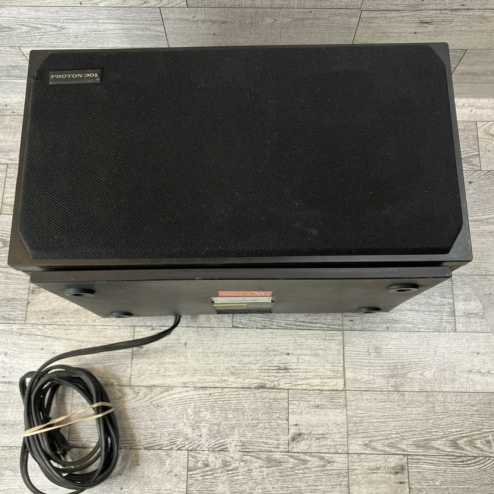 PROTON Model 301 Bi-Amplified Loudspeaker Power Rating 100 Watt 120V 60Hz